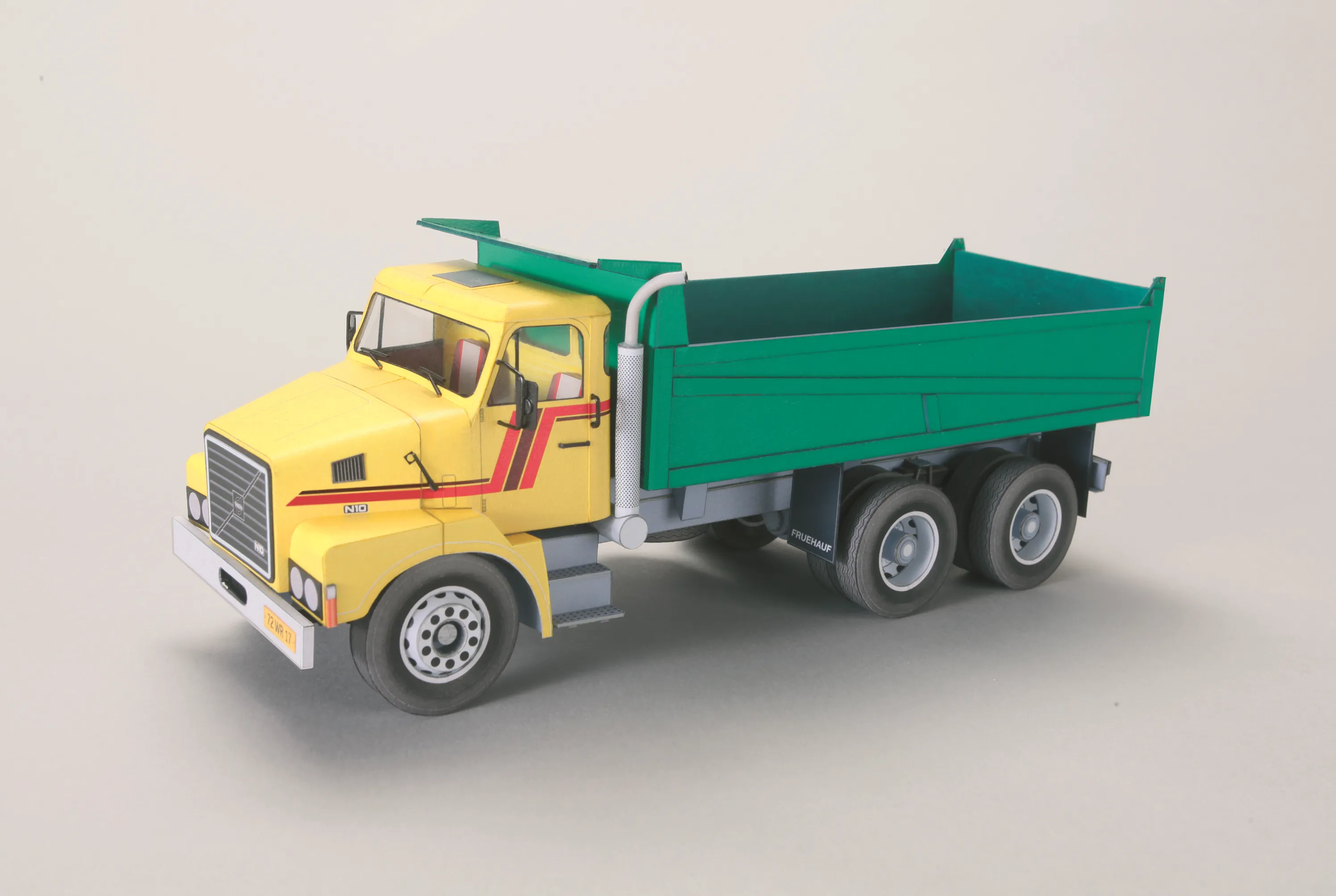 VOLVO N10 6×4 Sklápač